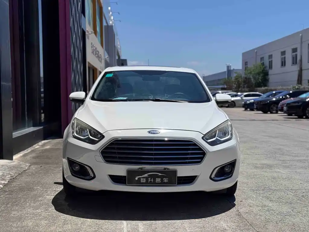 Ford Escort — миниатюра 2