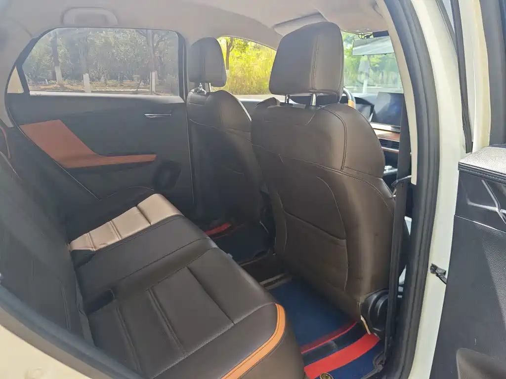 BYD e2 — миниатюра 10