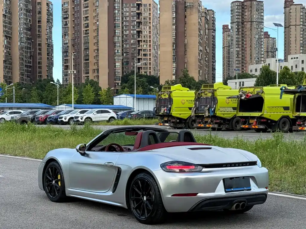 Porsche 718 — миниатюра 9