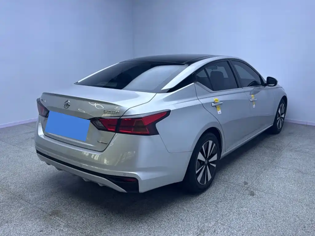 Nissan Teana — миниатюра 9