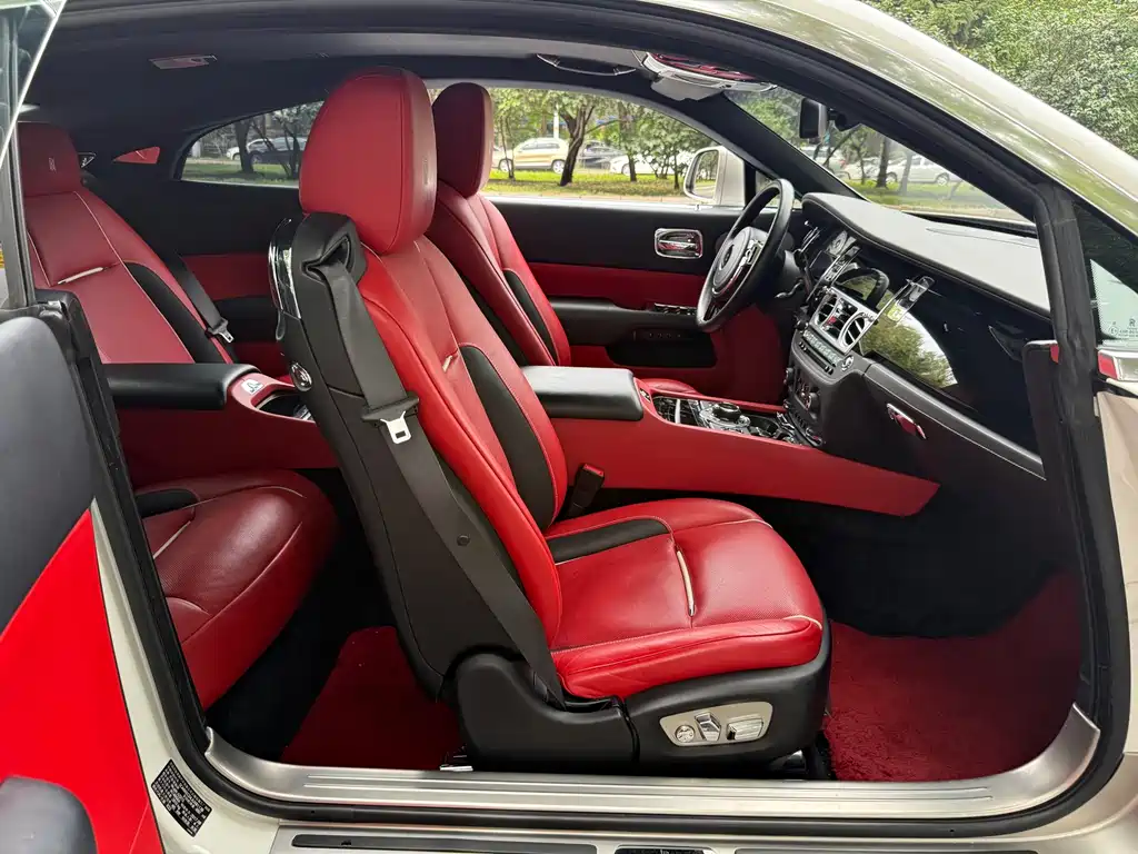 Rolls-Royce Wraith — миниатюра 6