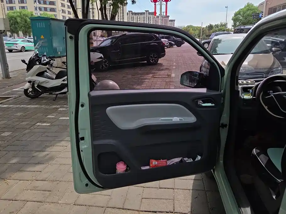 Wuling MINIEV — миниатюра 7