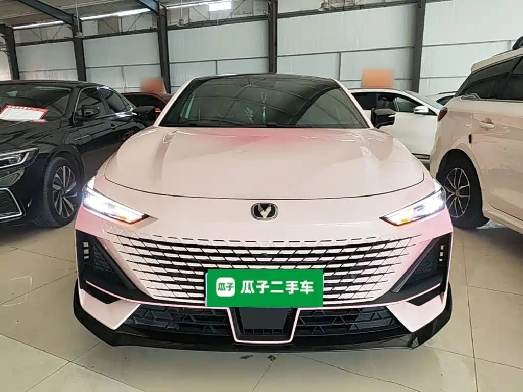 Changan UNI-V — миниатюра 3