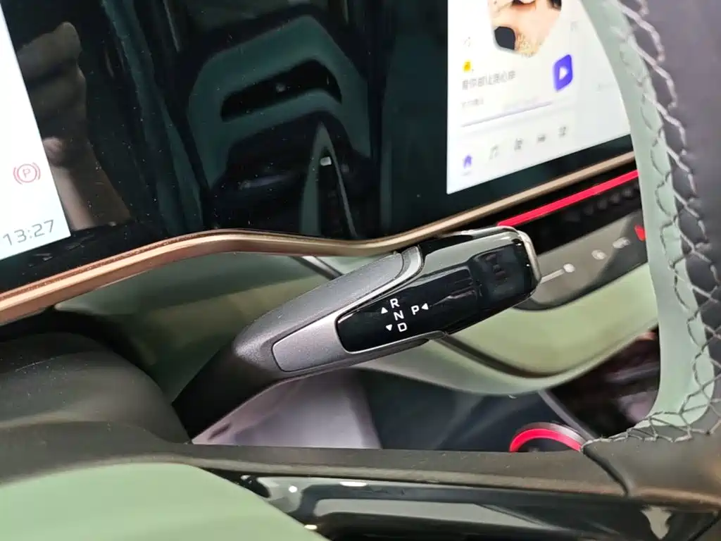 Hongqi Hongqi EH7 — миниатюра 14