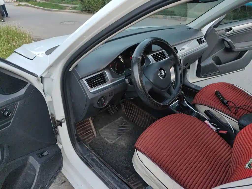 Volkswagen Bora — миниатюра 12