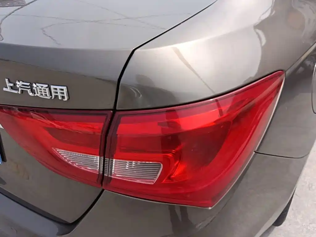 Buick Excelle — миниатюра 8