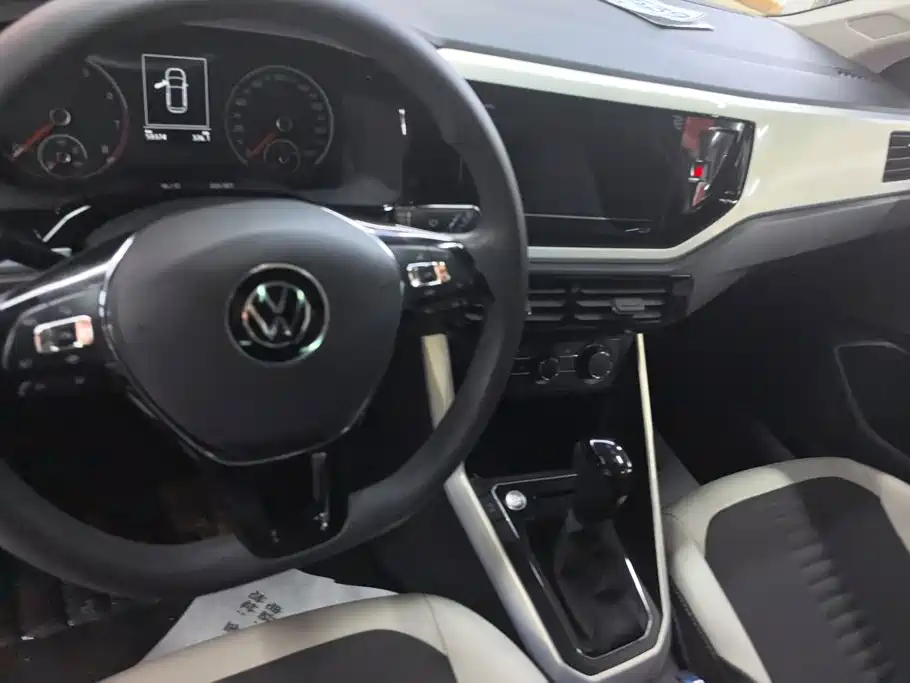 Volkswagen Polo — миниатюра 12
