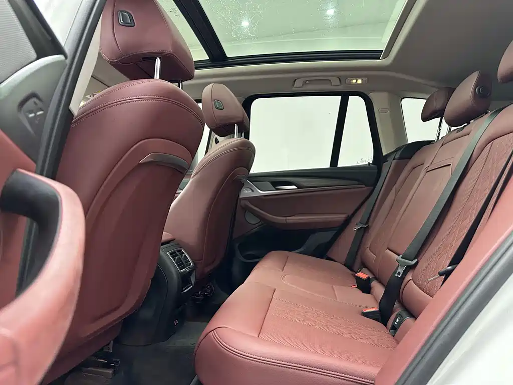 BMW X3 — миниатюра 11