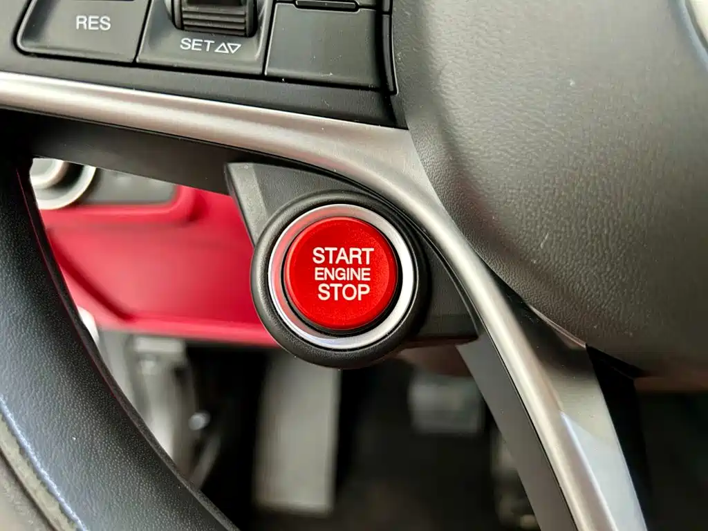 Alfa Romeo Giulia — миниатюра 15