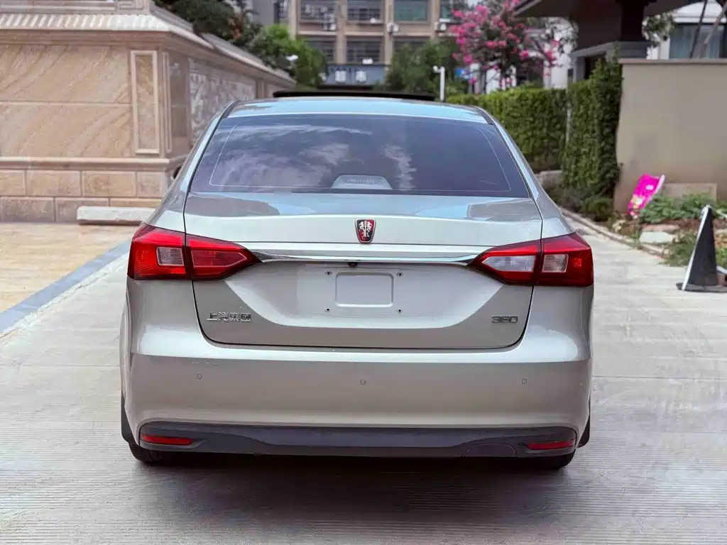 Roewe 360 — миниатюра 10