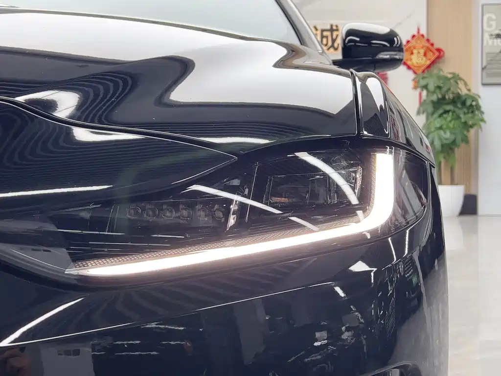 Jaguar XEL — миниатюра 9