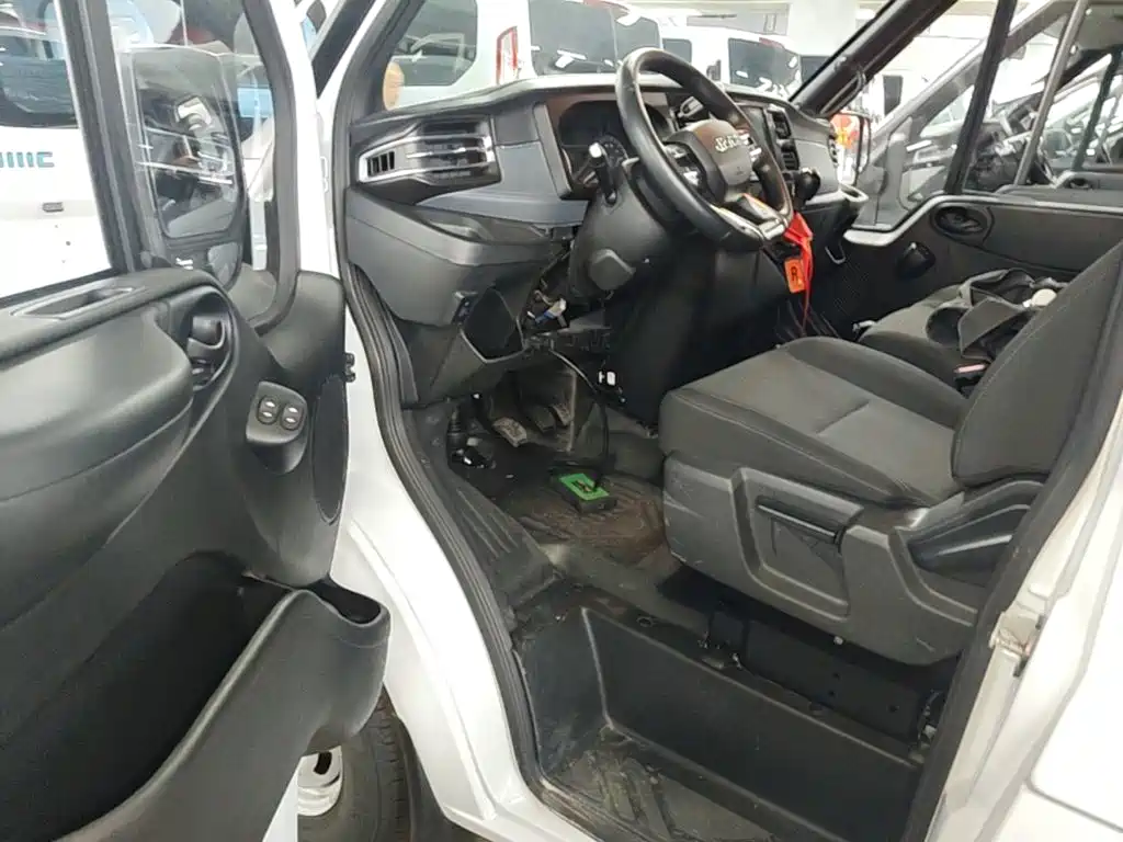 JMC JMC Fushun — миниатюра 16