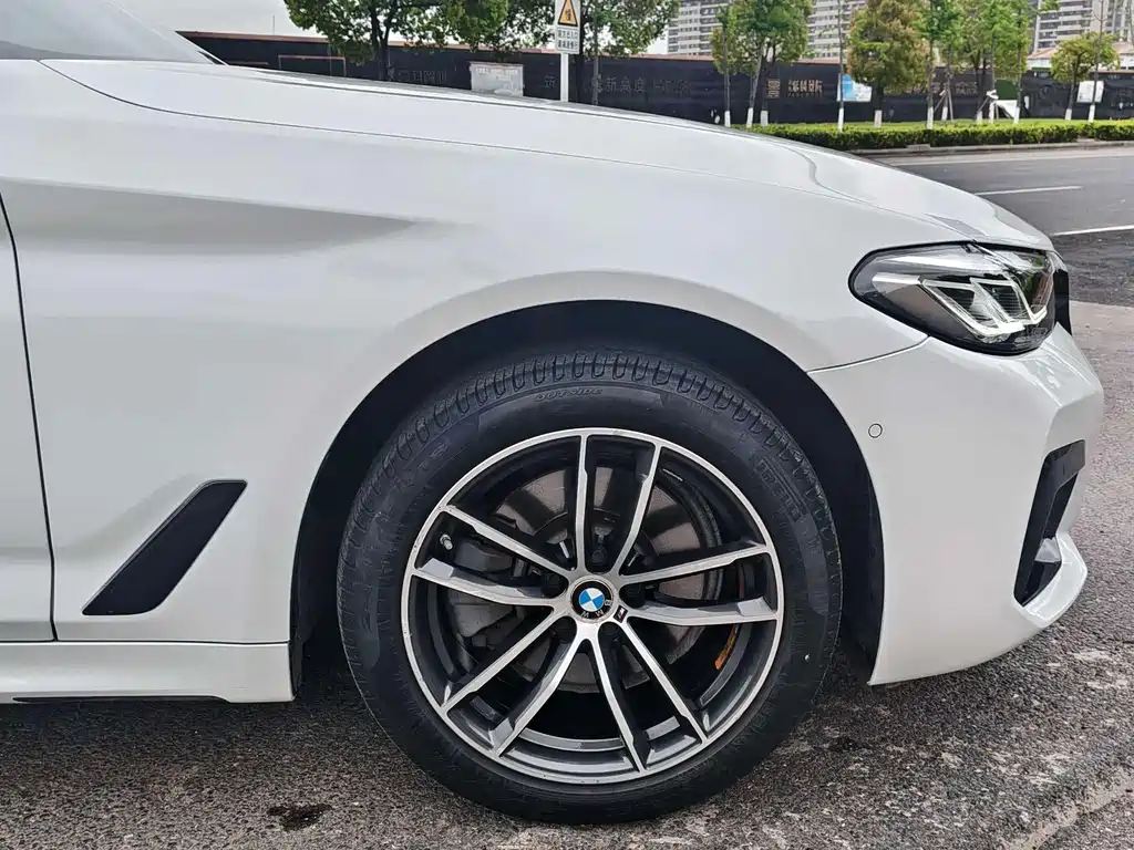 BMW 5 Series 5 2022 525Li M Sport