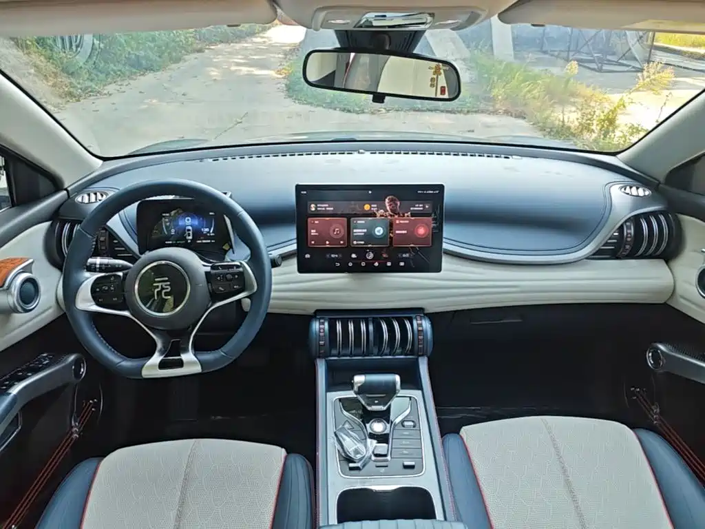 BYD Yuan Plus — миниатюра 10