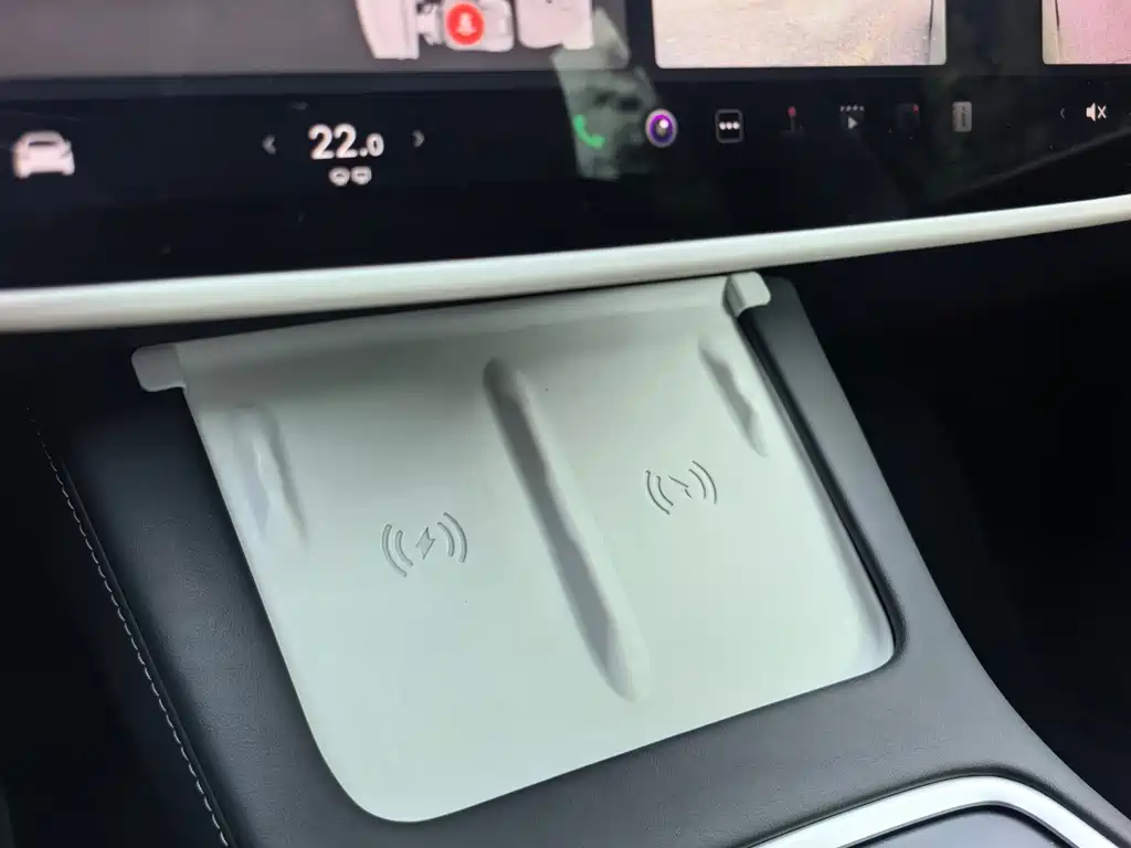 Tesla Model Y — миниатюра 19