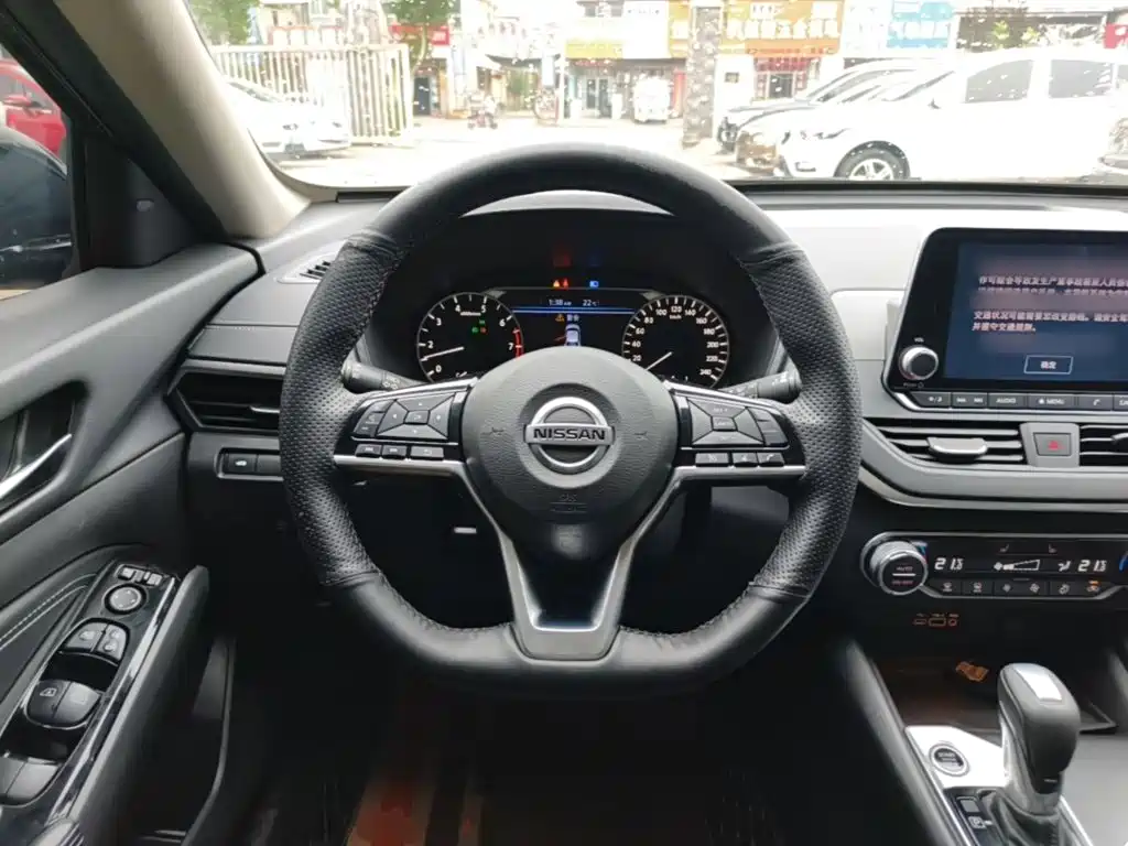 Nissan Teana — миниатюра 11