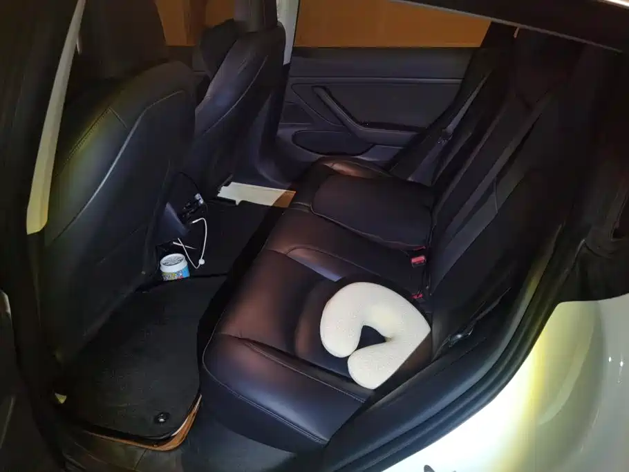 Tesla Model 3 — миниатюра 11