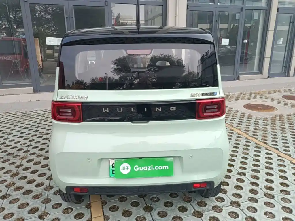 Wuling MINIEV — миниатюра 6