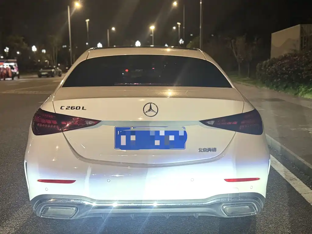 Mercedes-Benz C-Class — миниатюра 8