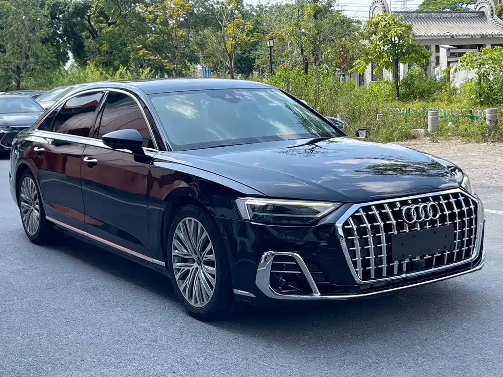 Audi A8 — миниатюра 3