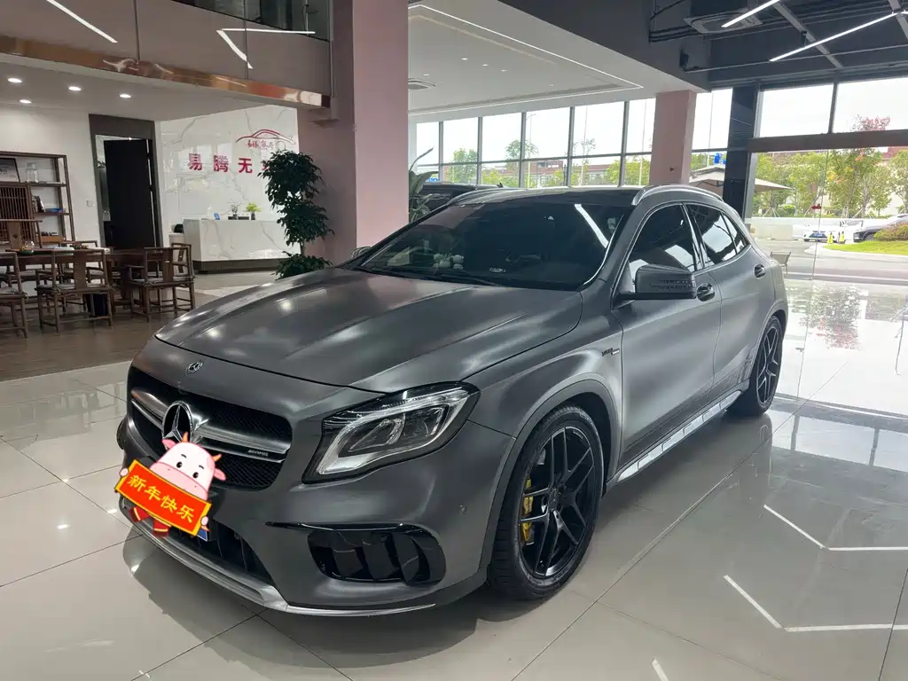 Mercedes-Benz GLA AMG