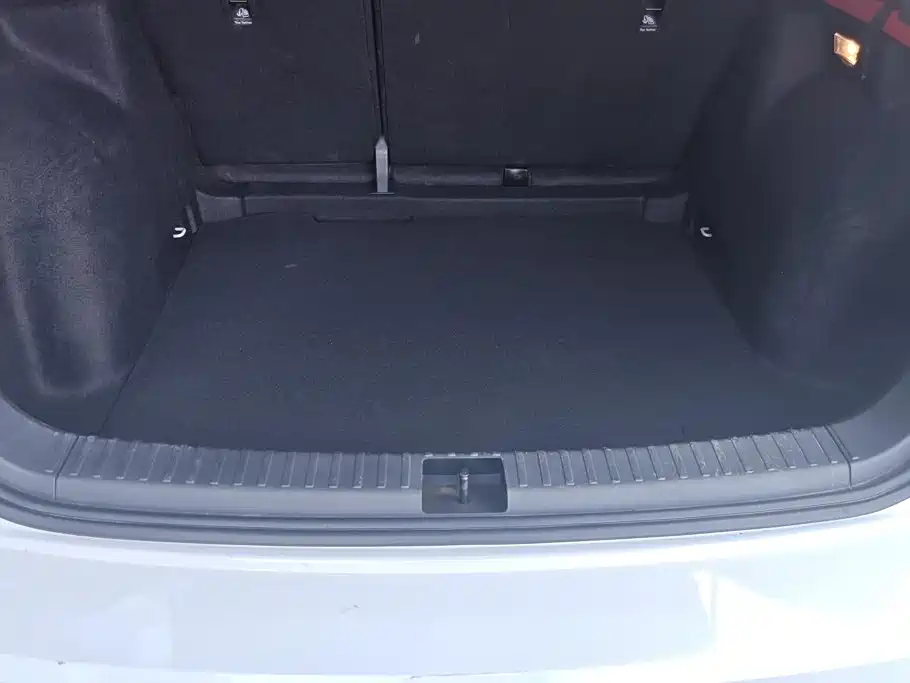 Volkswagen Tharu — миниатюра 4