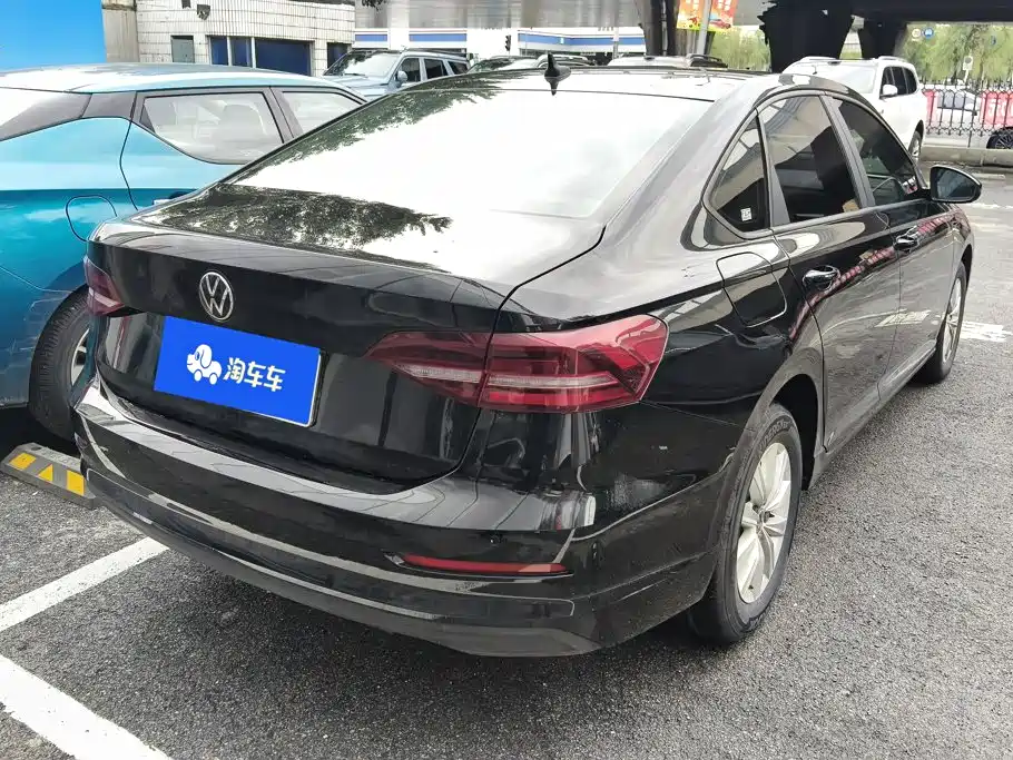 Volkswagen Lavida — миниатюра 3
