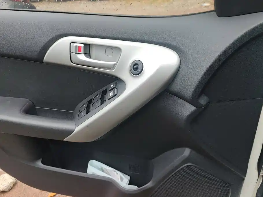 Kia Forte — миниатюра 7