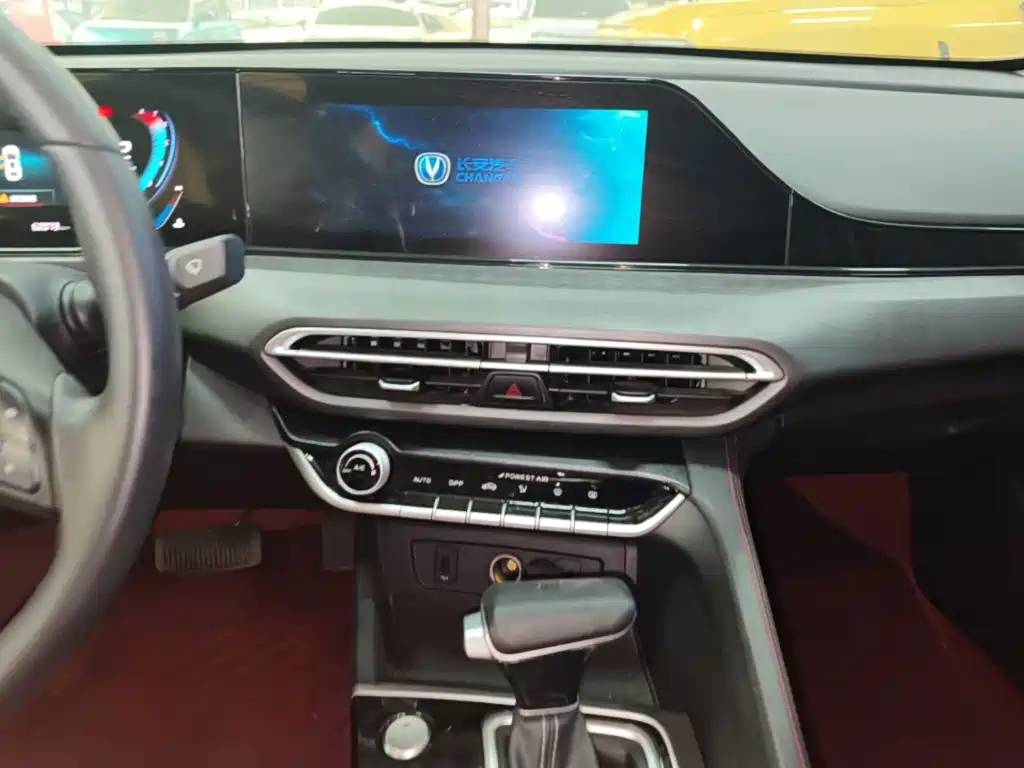 Changan Eado — миниатюра 13
