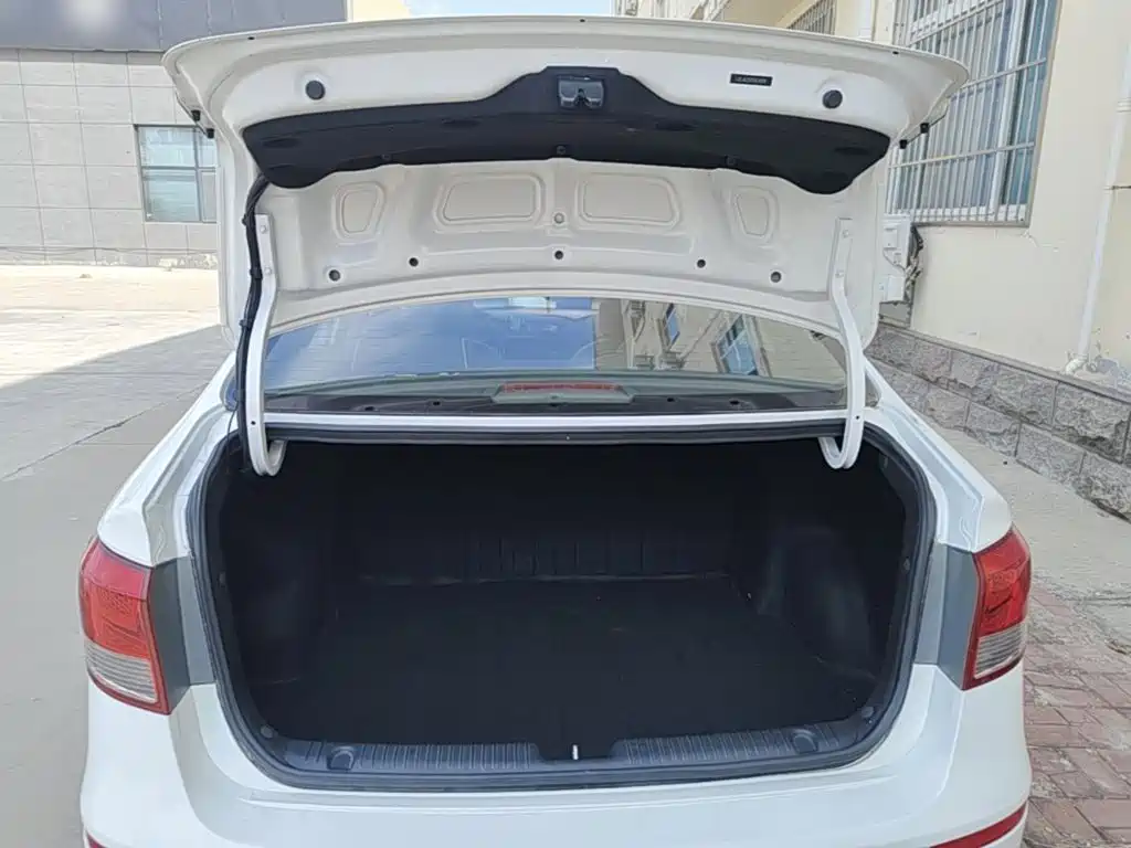 Kia K2 — миниатюра 19