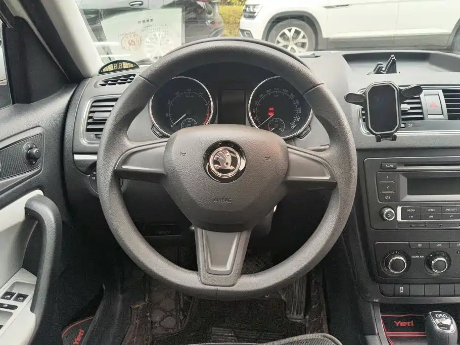 Skoda Yeti — миниатюра 15