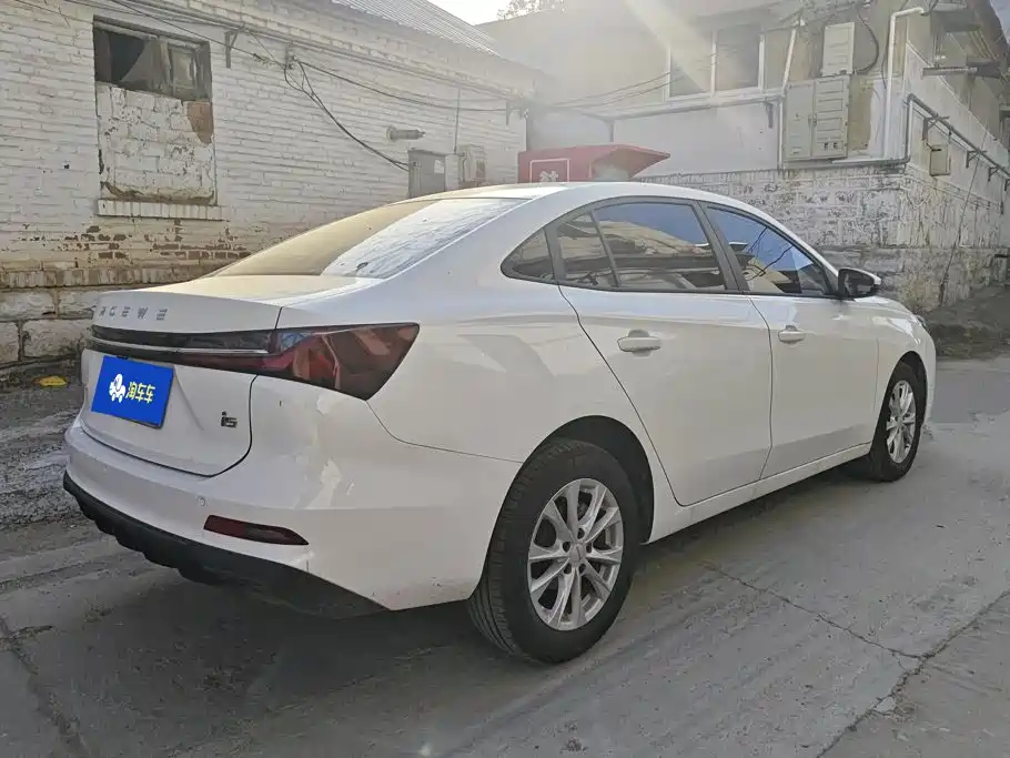 Roewe i5 — миниатюра 3