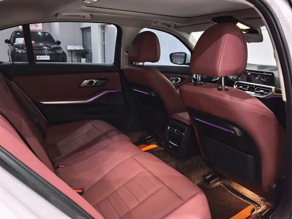 BMW 3 Series — миниатюра 14