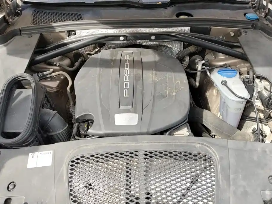 Porsche Macan — миниатюра 10