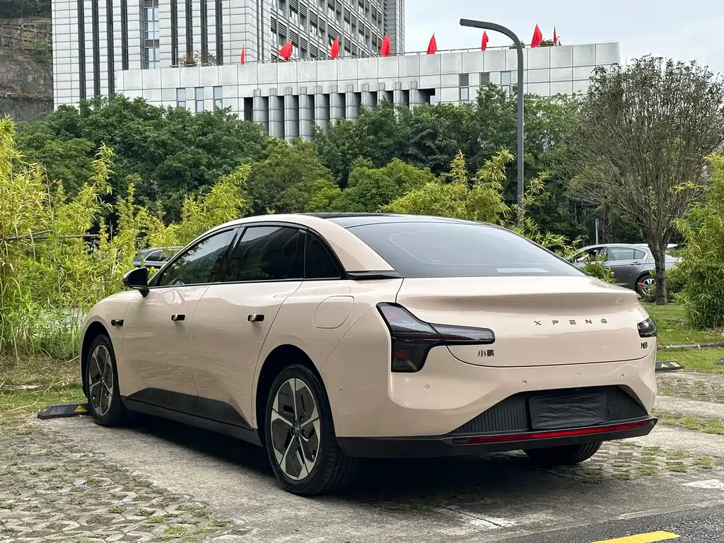 XIAOPENG MONA M03