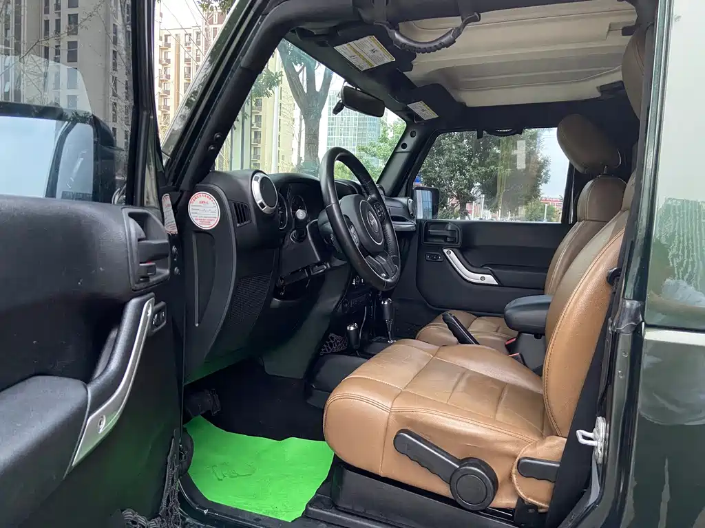 Jeep Wrangler — миниатюра 9