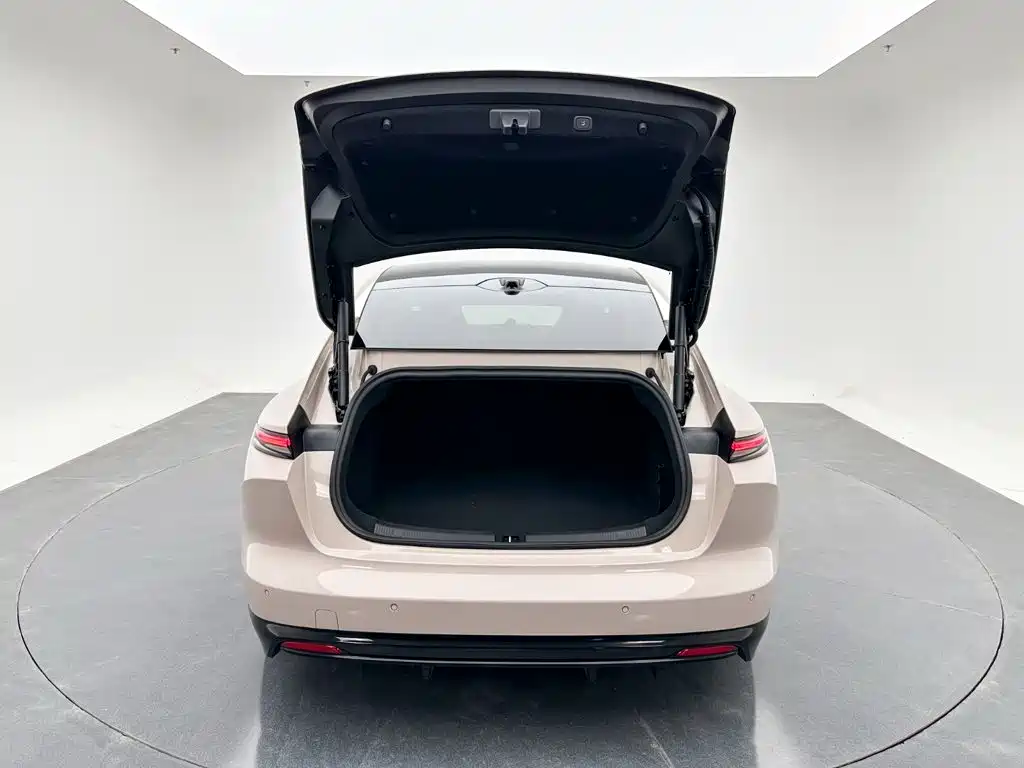 NIO ET5 — миниатюра 23