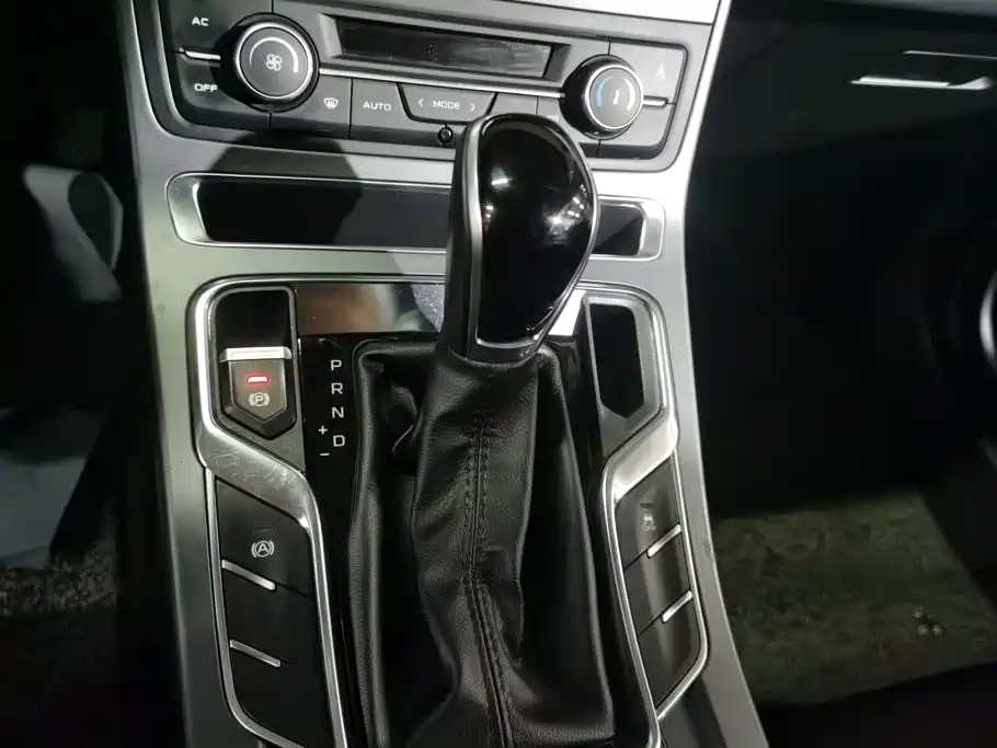 Geely Emgrand — миниатюра 16