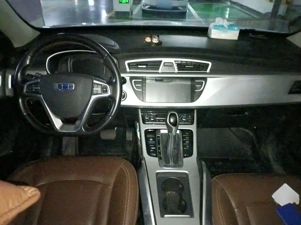 Geely Boyue — миниатюра 13