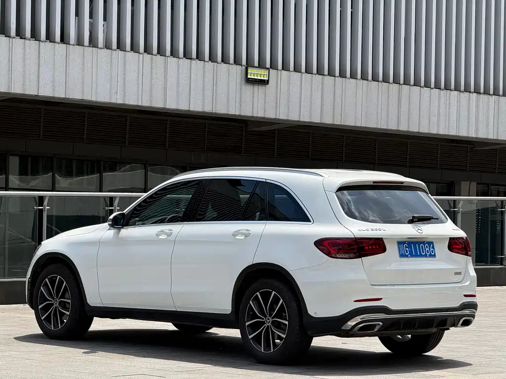 Mercedes-Benz GLC — миниатюра 8