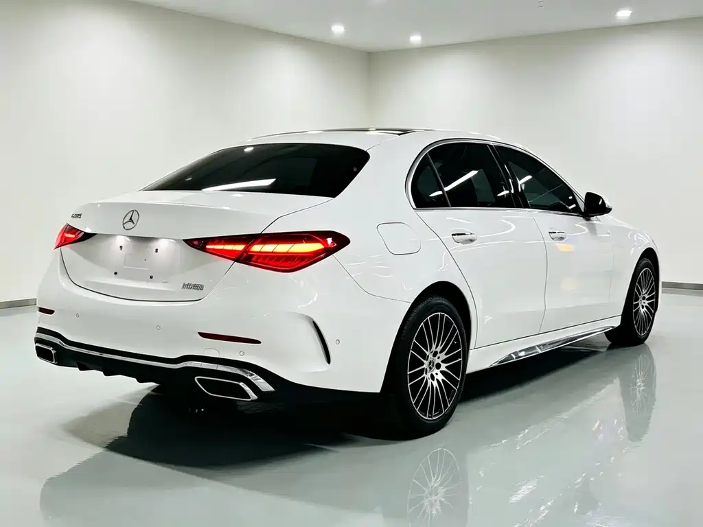 Mercedes-Benz C-Class — миниатюра 9