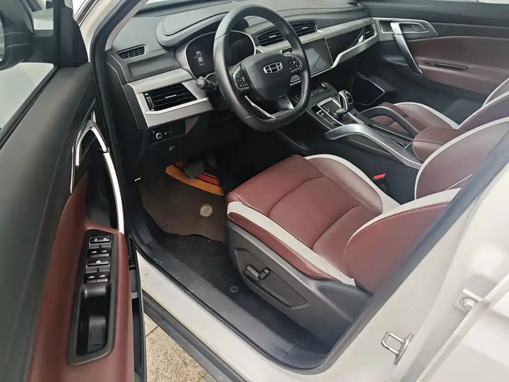 Geely Boyue — миниатюра 4