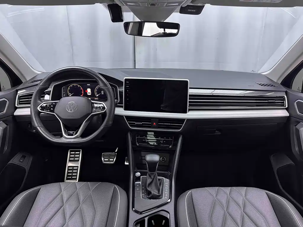 Volkswagen Tiguan L — миниатюра 8