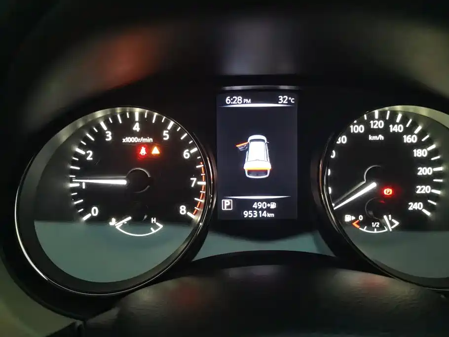 Nissan X-Trail — миниатюра 14