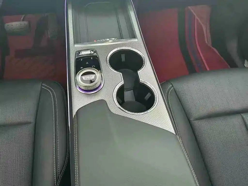 Cadillac XT5 — миниатюра 14