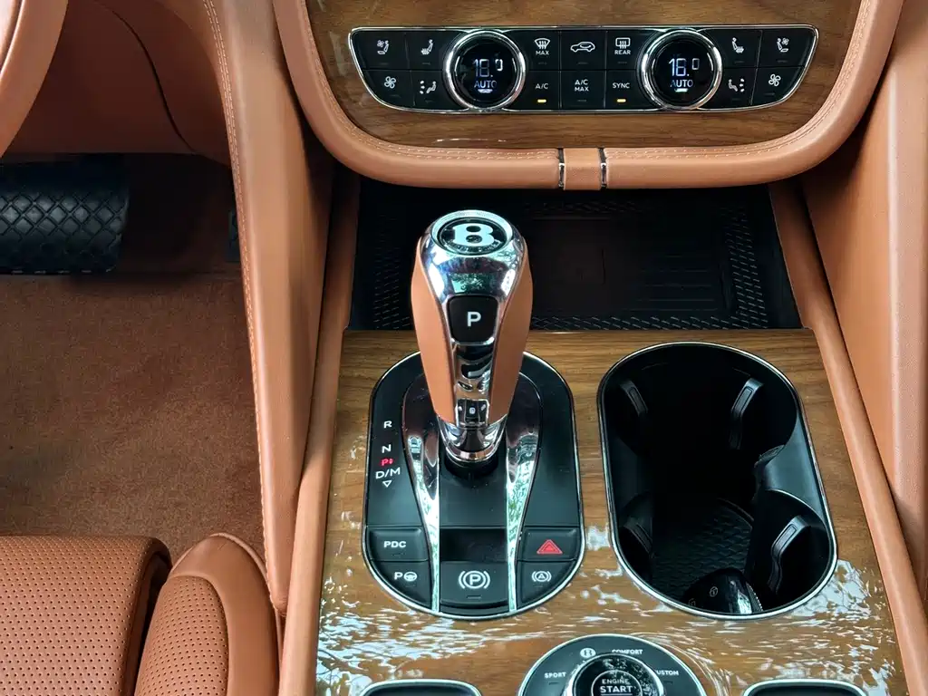 Bentley Bentayga — миниатюра 23