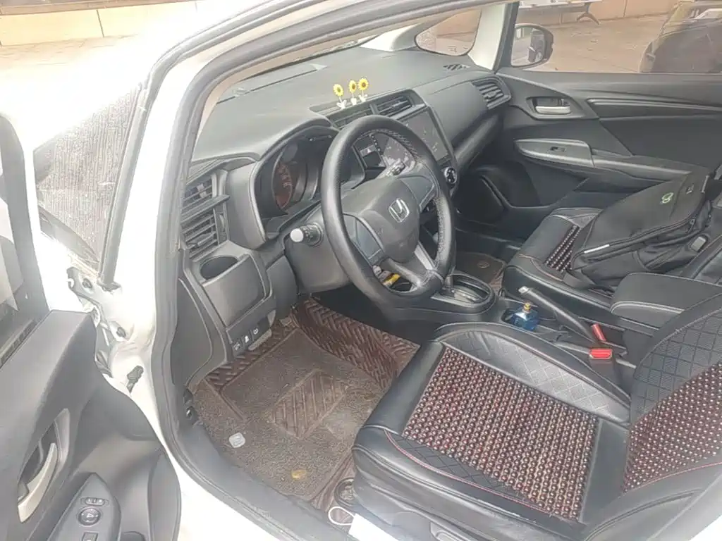 Honda Fit — миниатюра 16