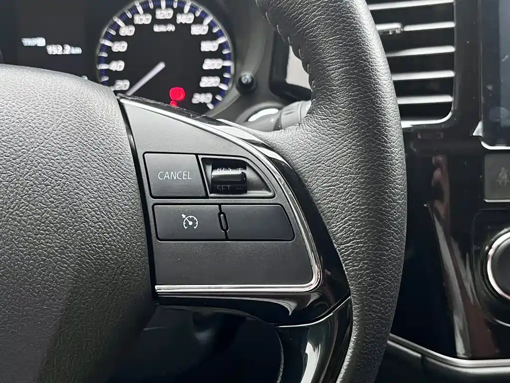 Mitsubishi Outlander — миниатюра 22
