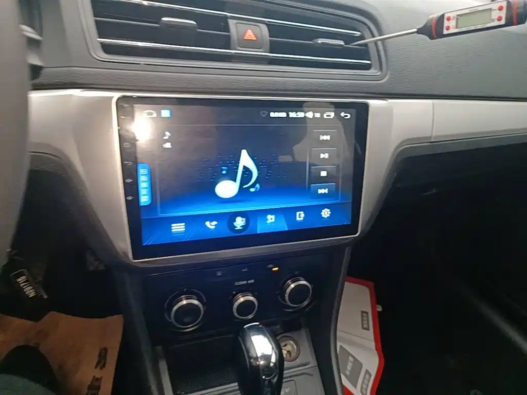 Volkswagen Lavida — миниатюра 13