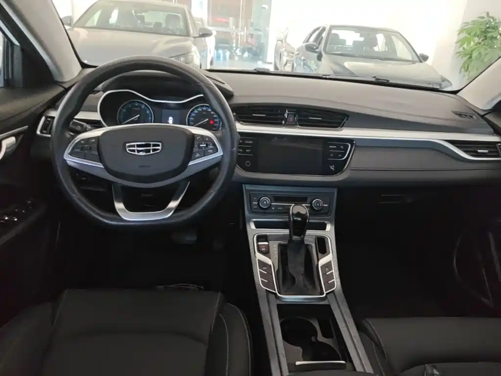 Geely Emgrand — миниатюра 10